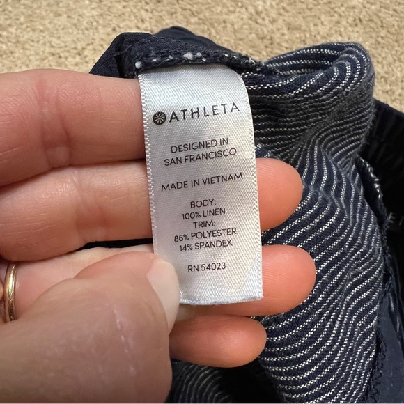 Women’s Athleta Pants Size 8 - Picture 4 of 10